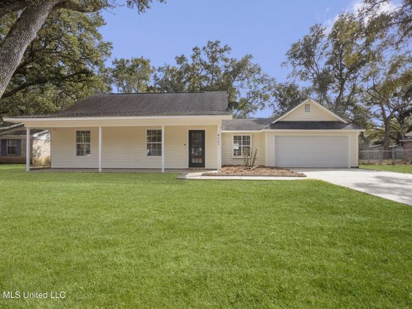 8721 Mermaid Avenue, Ocean Springs, MS 39564