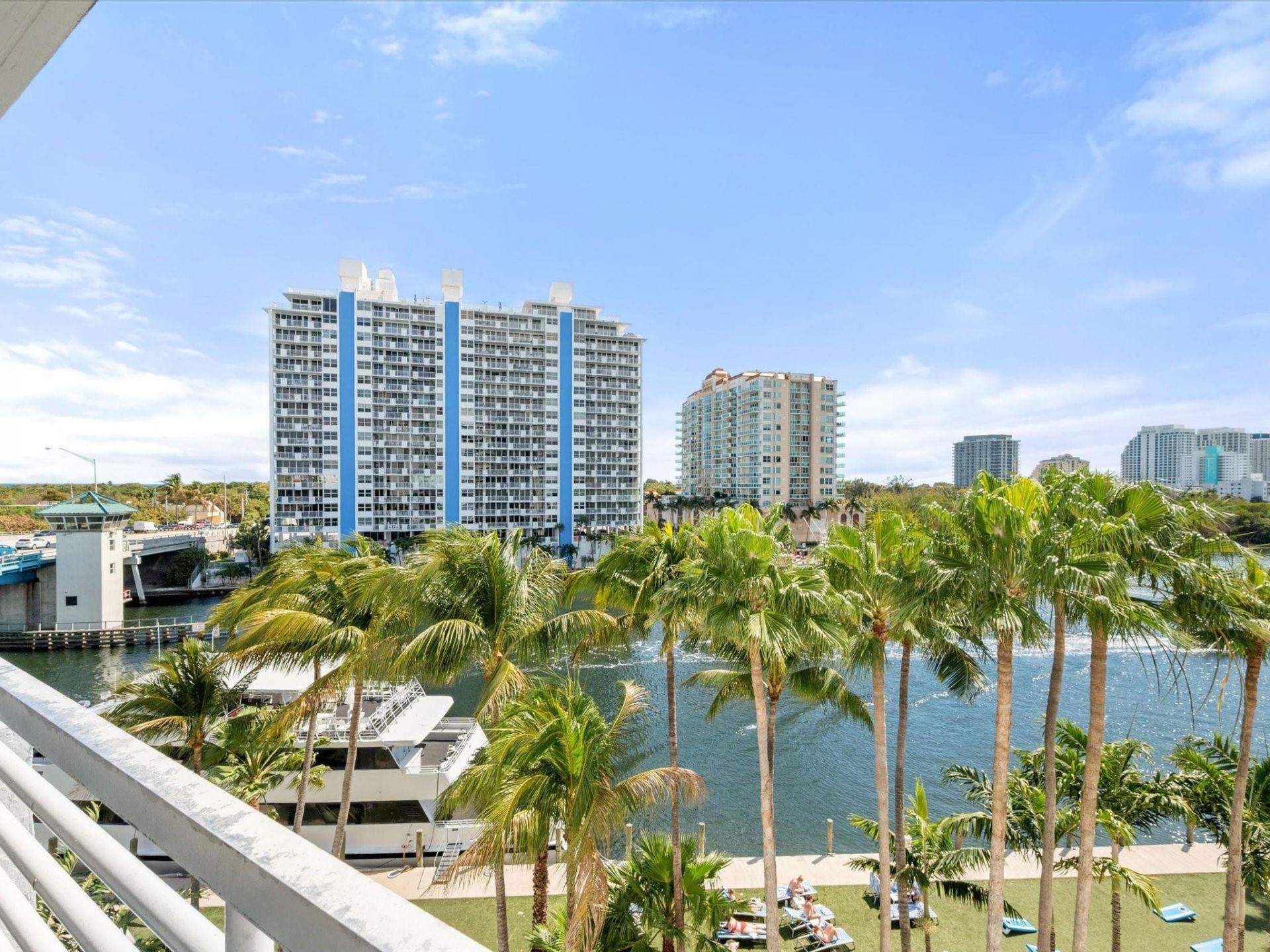 2670 E Sunrise Boulevard, Unit 524, Fort Lauderdale, FL 33304 Photo