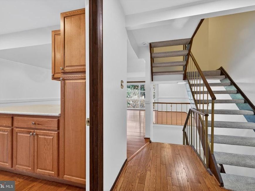 9250 Three Oaks Drive, Silver Spring, MD 20901 Main Photo