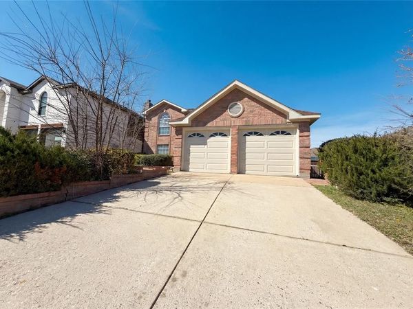 9708 Maryville Lane, Fort Worth, TX 76108