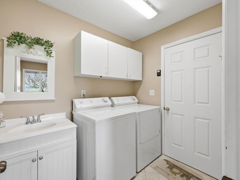 11021 Darby Creek Road, Orient, OH 43146 Photo 14