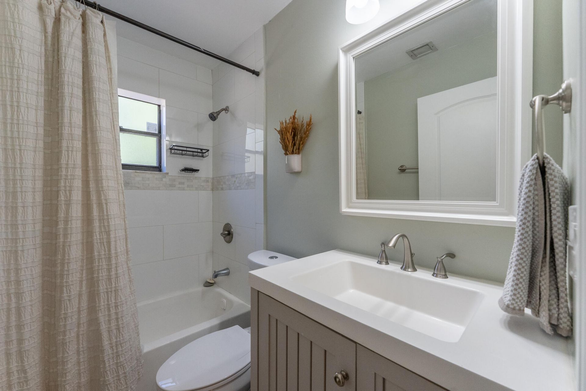 548 NW 45th Drive, Delray Beach, FL 33445 Photo