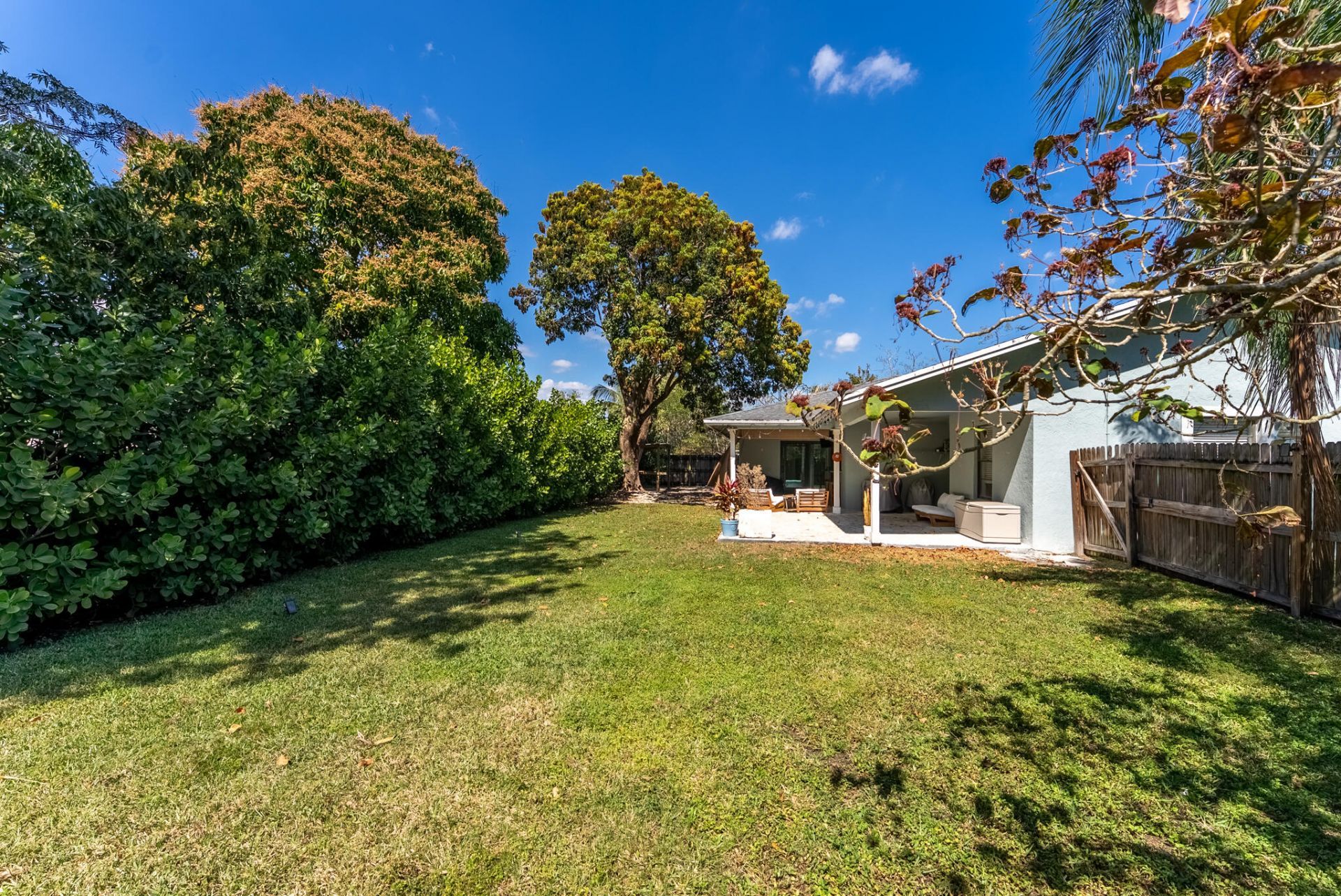 548 NW 45th Drive, Delray Beach, FL 33445 Photo