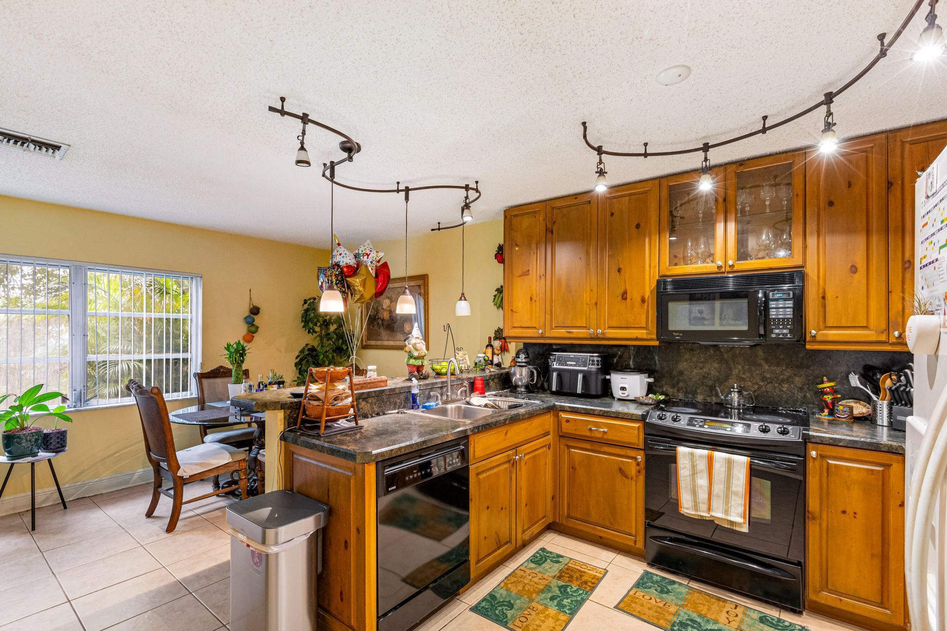 7651 NW 74th Avenue, Unit 1-2, Tamarac, FL 33321 Photo