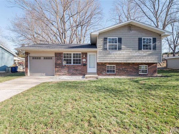 1707 E 9th Street, Washington, MO 63090