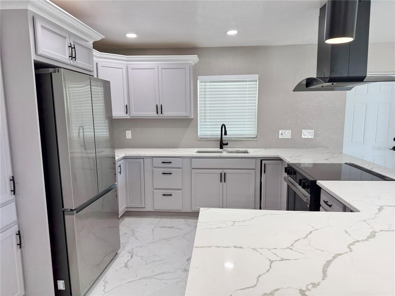 715 65th Avenue Drive W, Bradenton, FL 34207 Photo