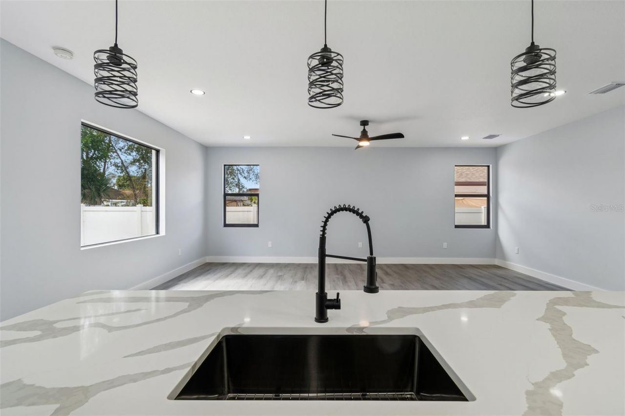 5140 70th Avenue N, Pinellas Park, FL 33781 Photo