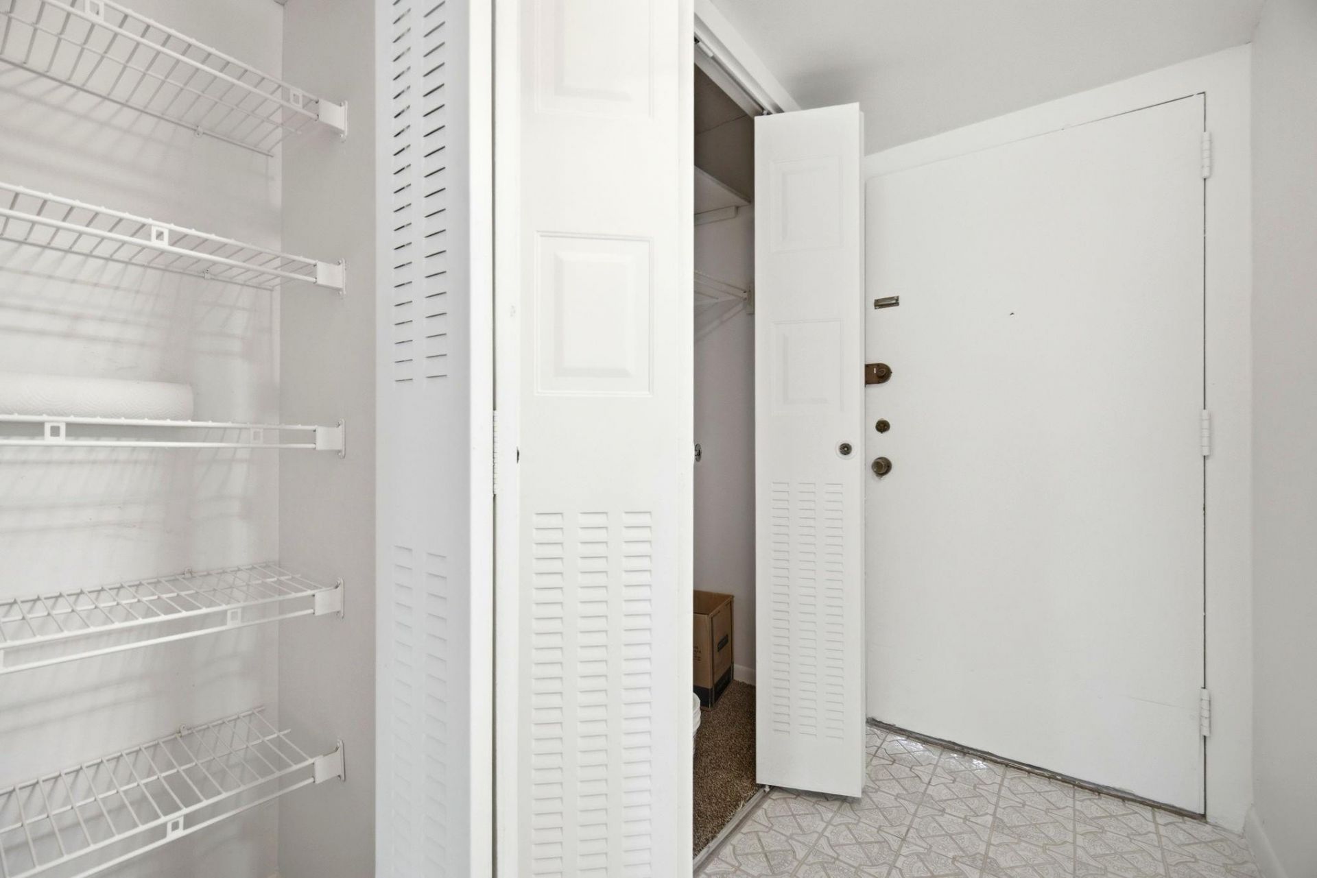 2801 Somerset Drive, Unit 401, Lauderdale Lakes, FL 33311 Photo