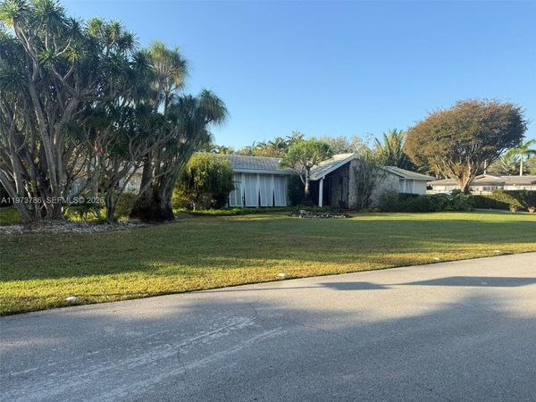 7010 SW 148th Ter , Palmetto Bay, FL 33158