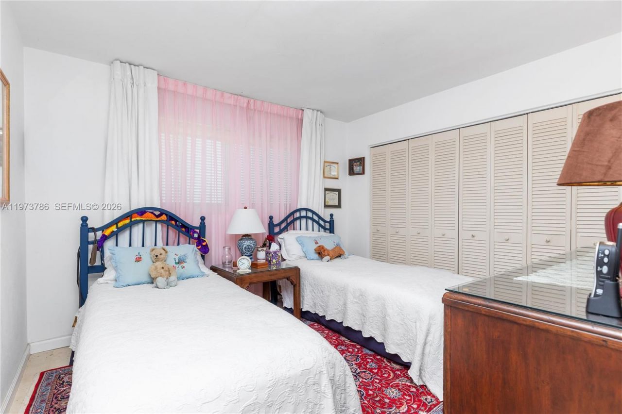 7010 SW 148th Ter , Palmetto Bay, FL 33158 Photo