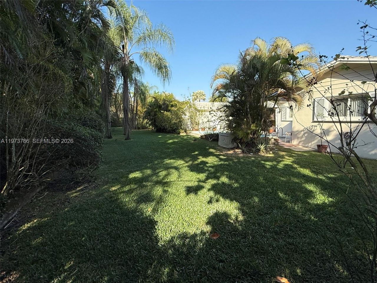 7010 SW 148th Ter , Palmetto Bay, FL 33158 Photo