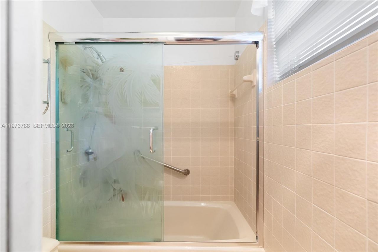 7010 SW 148th Ter , Palmetto Bay, FL 33158 Photo