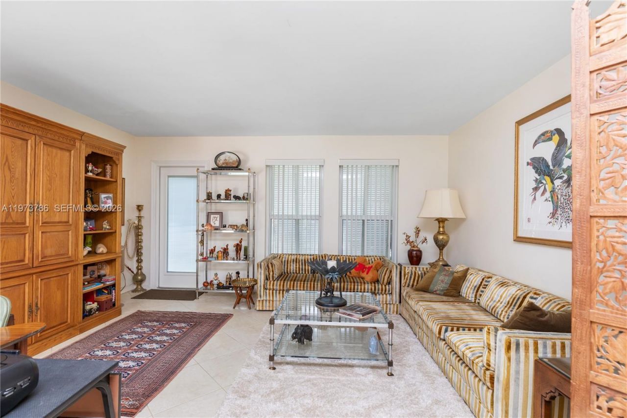 7010 SW 148th Ter , Palmetto Bay, FL 33158 Photo