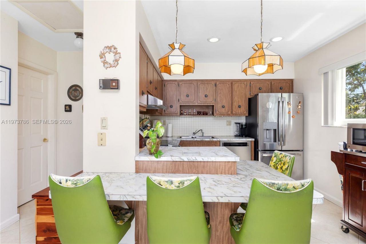 7010 SW 148th Ter , Palmetto Bay, FL 33158 Photo