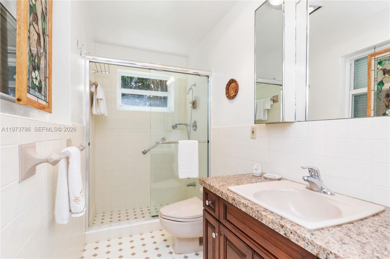 7010 SW 148th Ter , Palmetto Bay, FL 33158 Photo