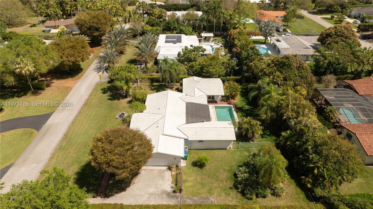 7010 SW 148th Ter , Palmetto Bay, FL 33158 Photo