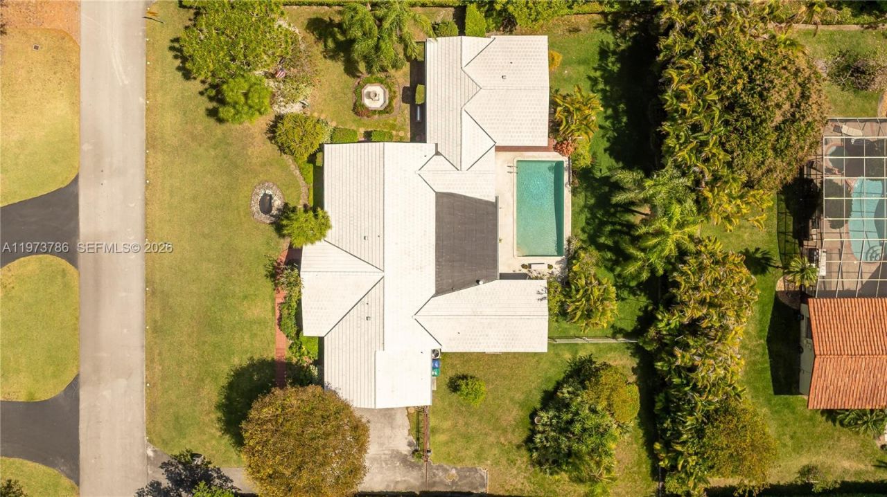 7010 SW 148th Ter , Palmetto Bay, FL 33158 Photo