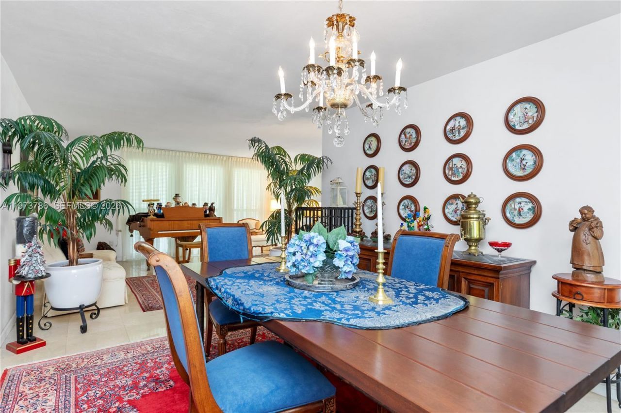 7010 SW 148th Ter , Palmetto Bay, FL 33158 Photo