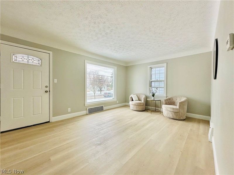 15405 Turney Road, Maple Heights, OH 44137 Photo 2