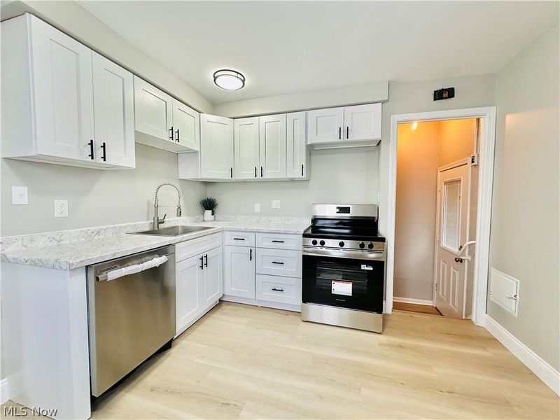 15405 Turney Road, Maple Heights, OH 44137 Photo 5