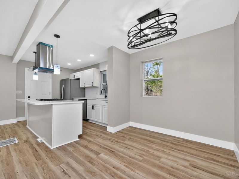 48 Damon Road, Greenhills, OH 45218 Photo 23