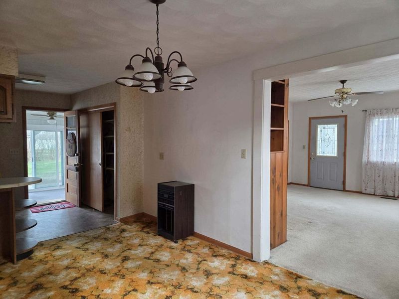 107 E North Street, Hebron, OH 43025 Photo 6