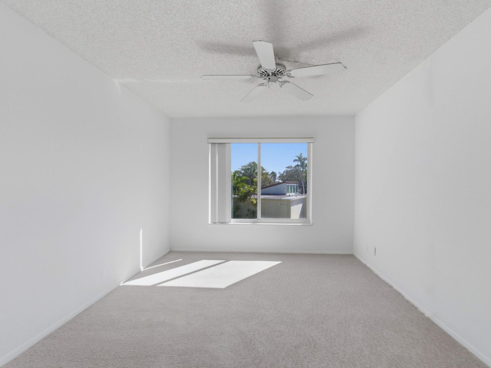 2580 Boundbrook Boulevard, Unit 202, Palm Springs, FL 33406 Photo