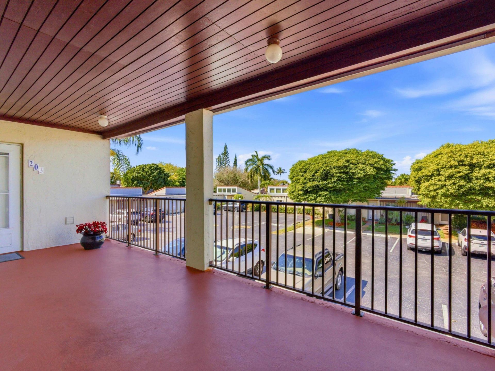 2580 Boundbrook Boulevard, Unit 202, Palm Springs, FL 33406 Photo