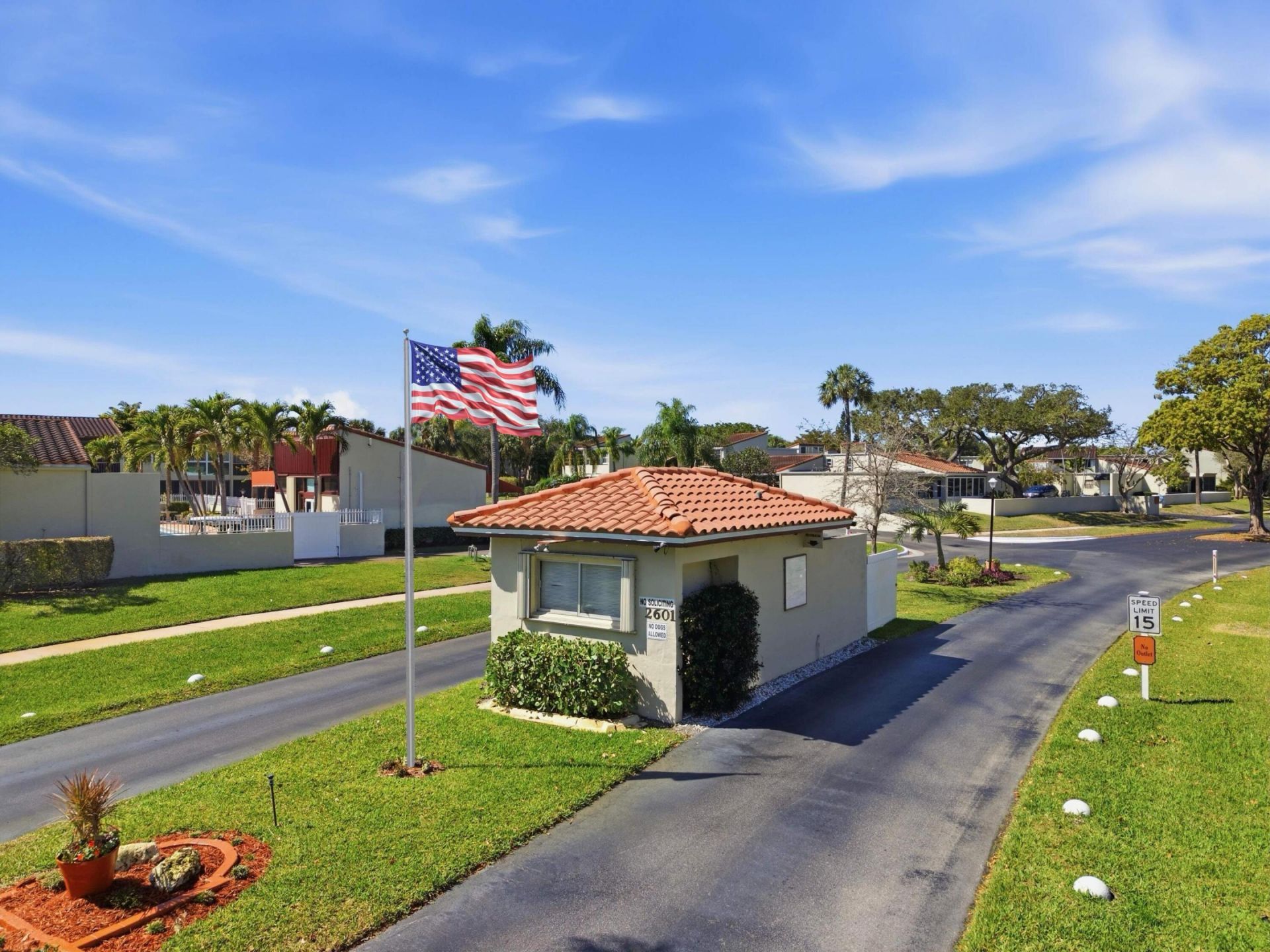 2580 Boundbrook Boulevard, Unit 202, Palm Springs, FL 33406 Photo