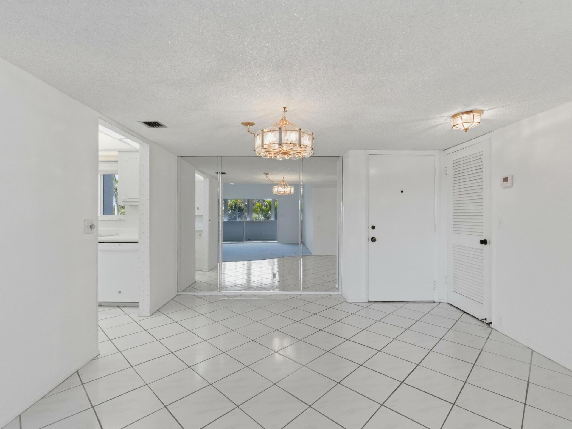 2580 Boundbrook Boulevard, Unit 202, Palm Springs, FL 33406 Photo