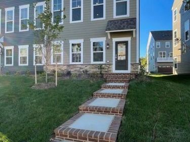 1756 AUTUMN MAPLE LEAF DRIVE, DUMFRIES, VA 22026