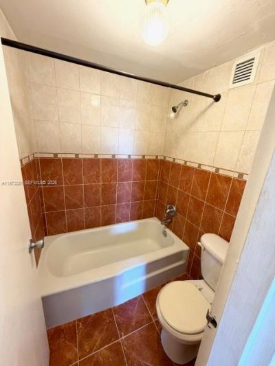 2000 NE 135th St, Unit 207, North Miami, FL 33181 Photo