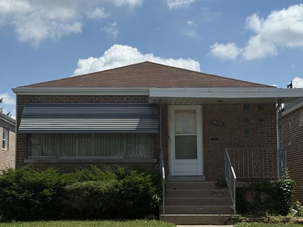 14221 S Emerald Avenue , Riverdale, IL 60827