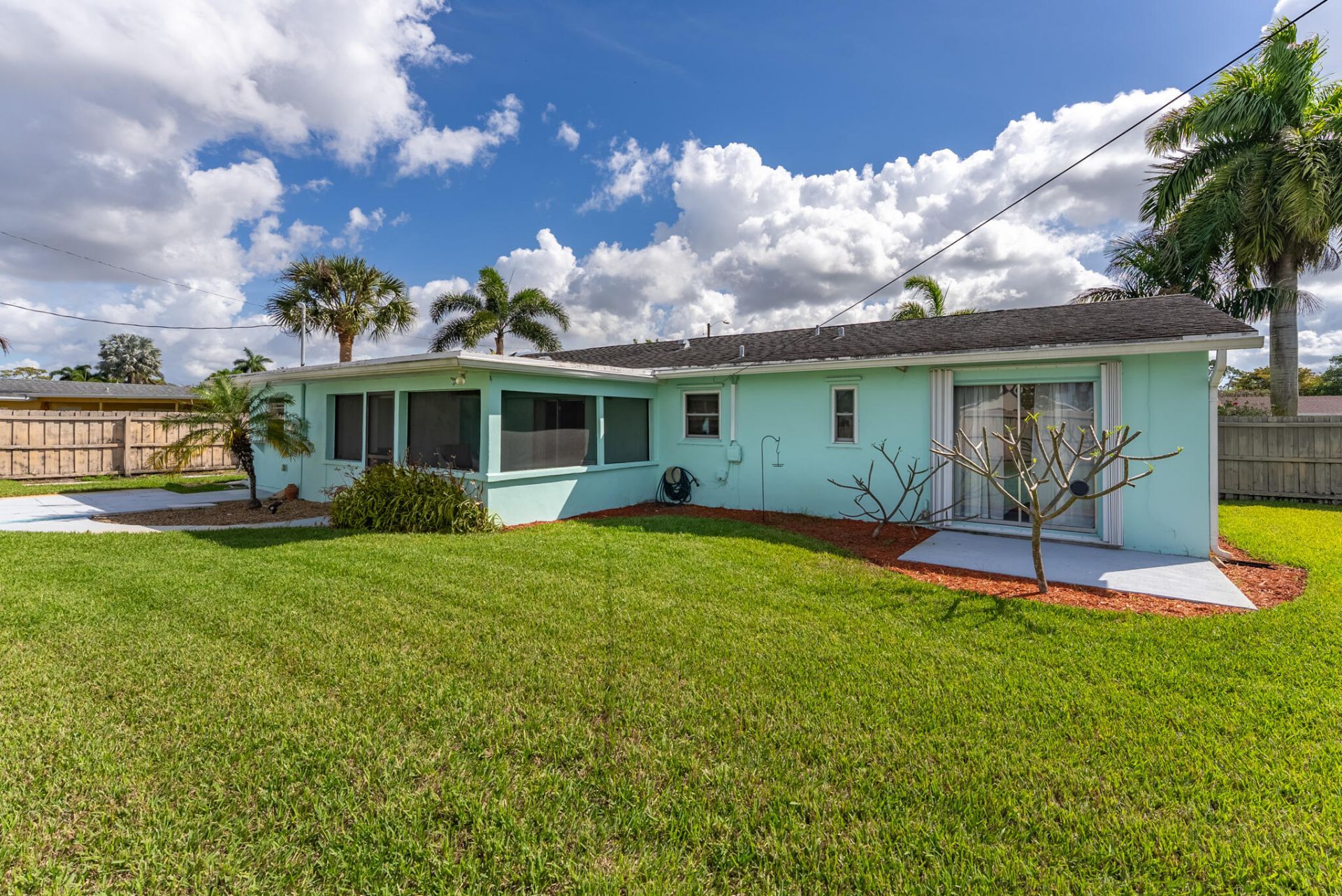 1061 Pineway Drive, Haverhill, FL 33417 Photo