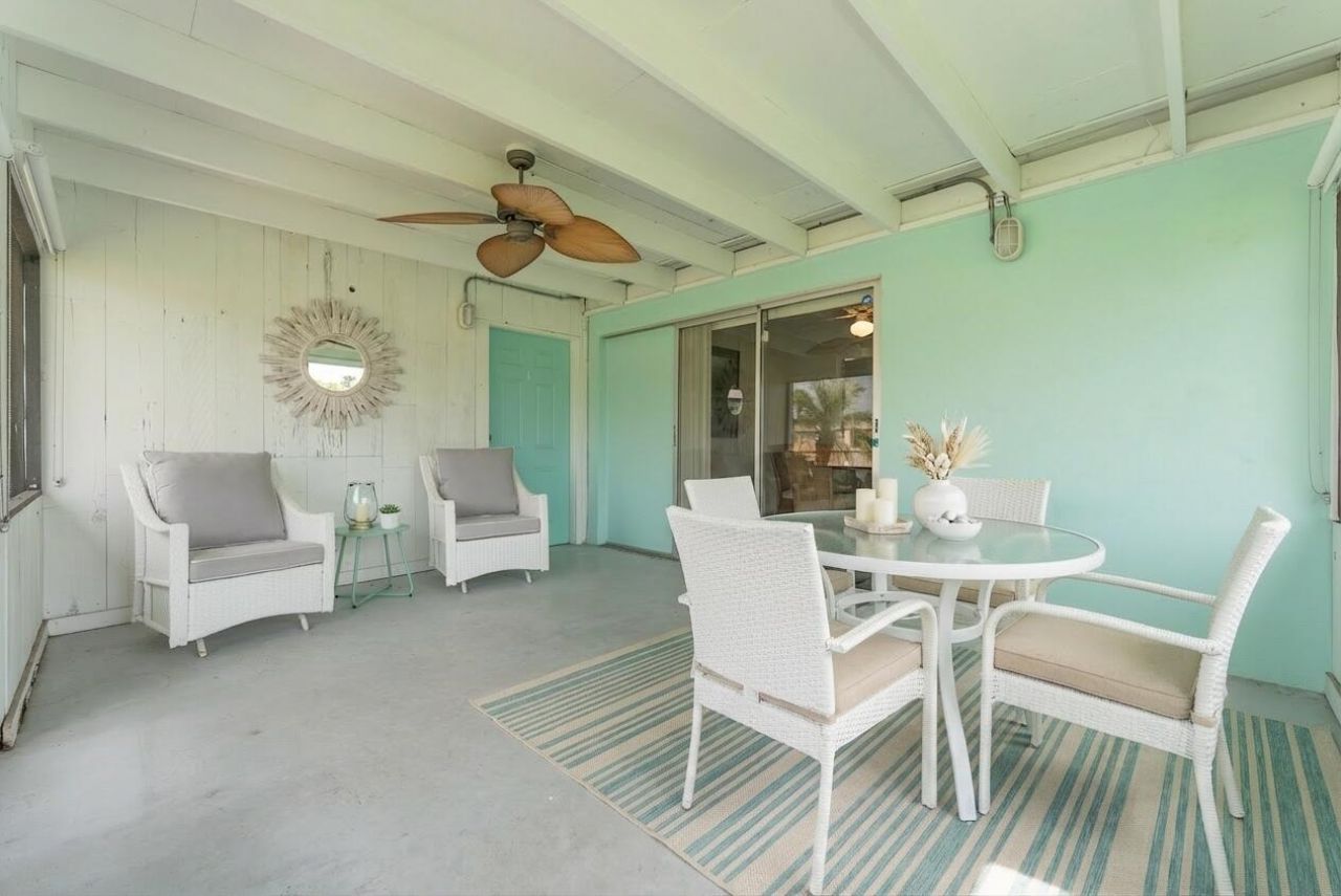 1061 Pineway Drive, Haverhill, FL 33417 Photo