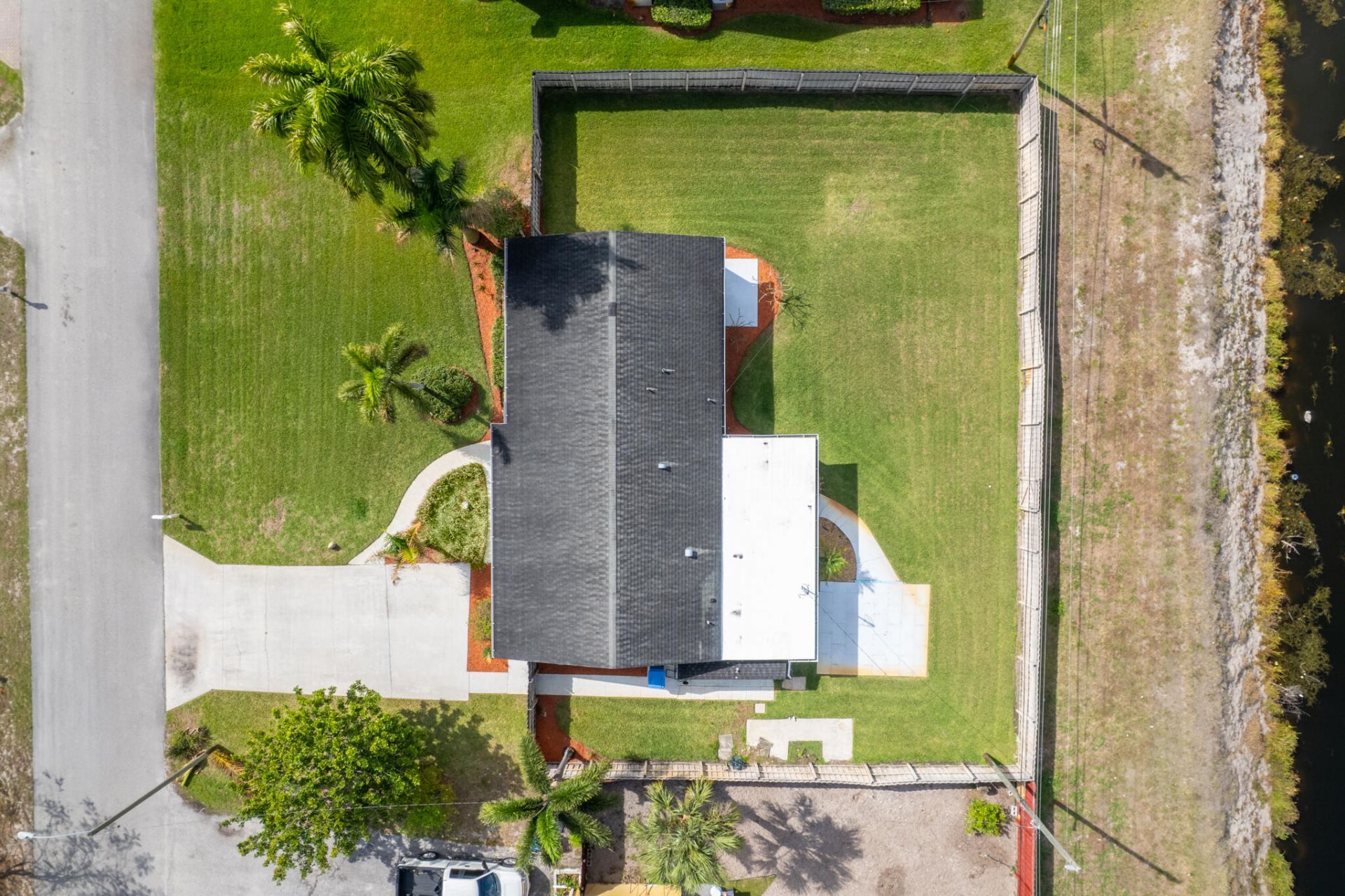 1061 Pineway Drive, Haverhill, FL 33417 Photo