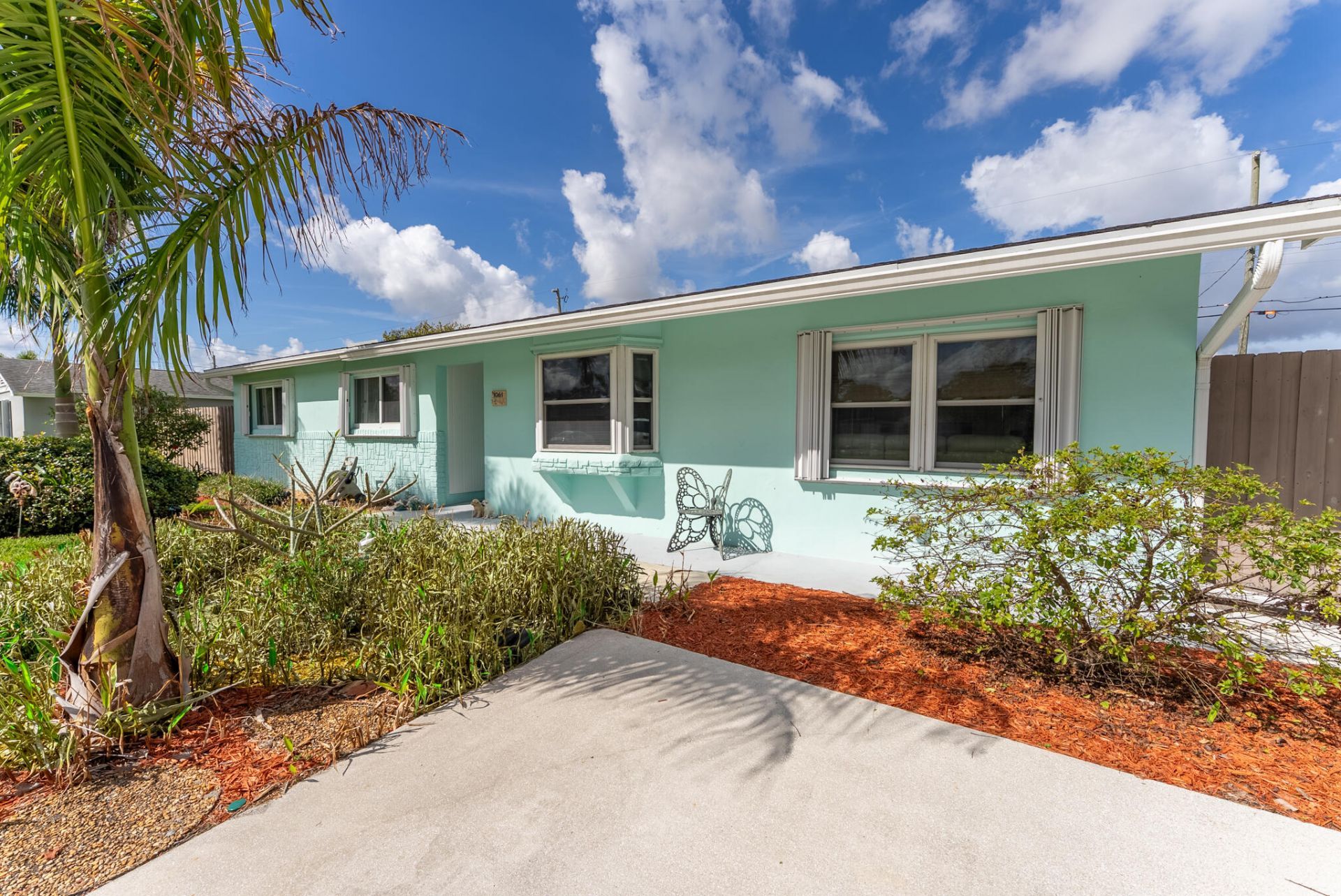 1061 Pineway Drive, Haverhill, FL 33417 Photo