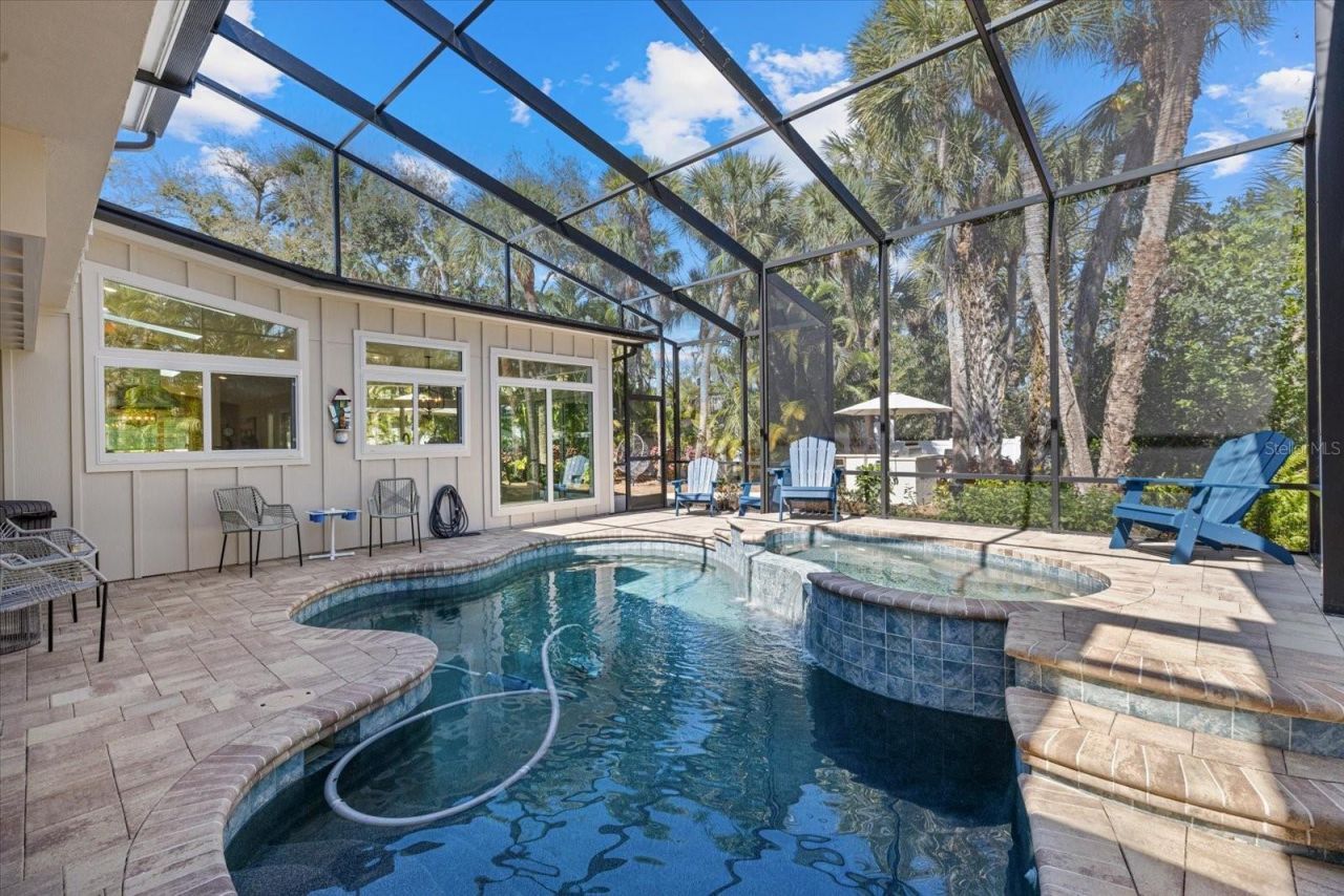 5045 Oxford Drive, Sarasota, FL 34242 Photo