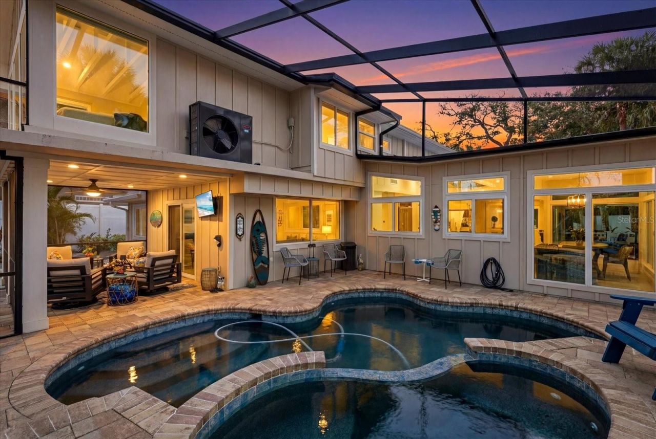 5045 Oxford Drive, Sarasota, FL 34242 Photo