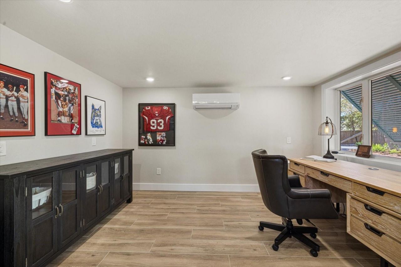 5045 Oxford Drive, Sarasota, FL 34242 Photo