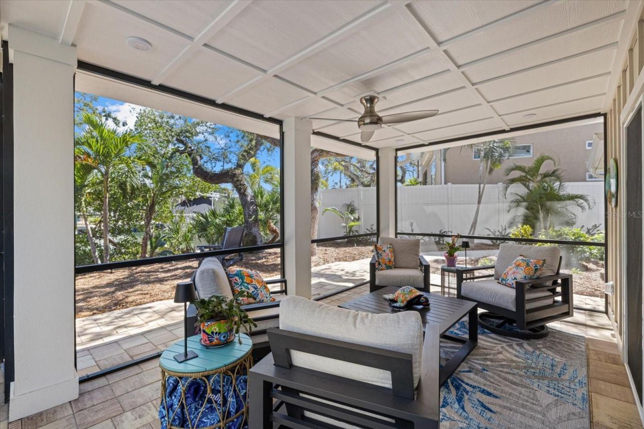 5045 Oxford Drive, Sarasota, FL 34242 Photo