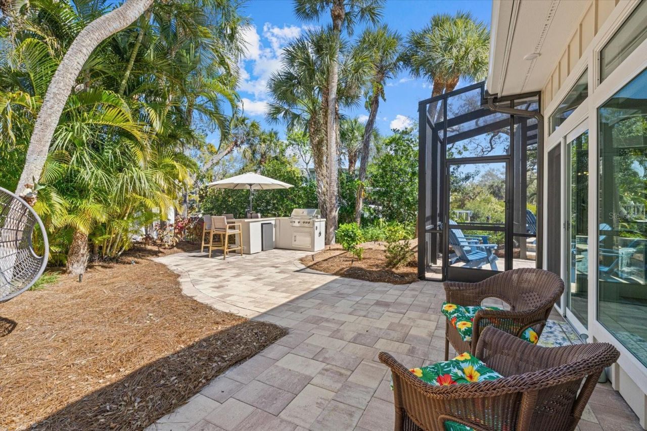 5045 Oxford Drive, Sarasota, FL 34242 Photo