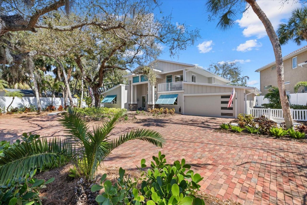 5045 Oxford Drive, Sarasota, FL 34242 Photo