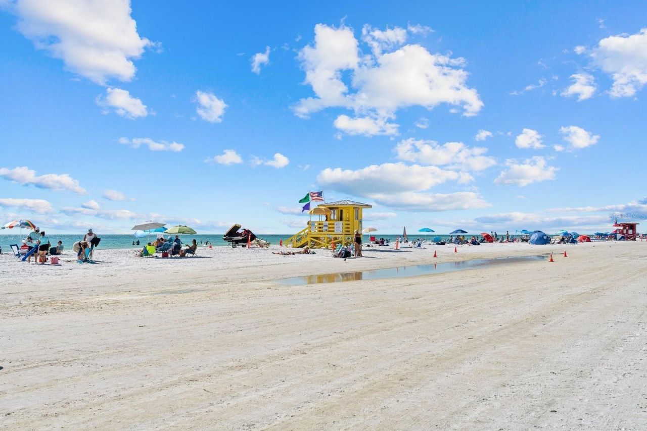 5045 Oxford Drive, Sarasota, FL 34242 Photo