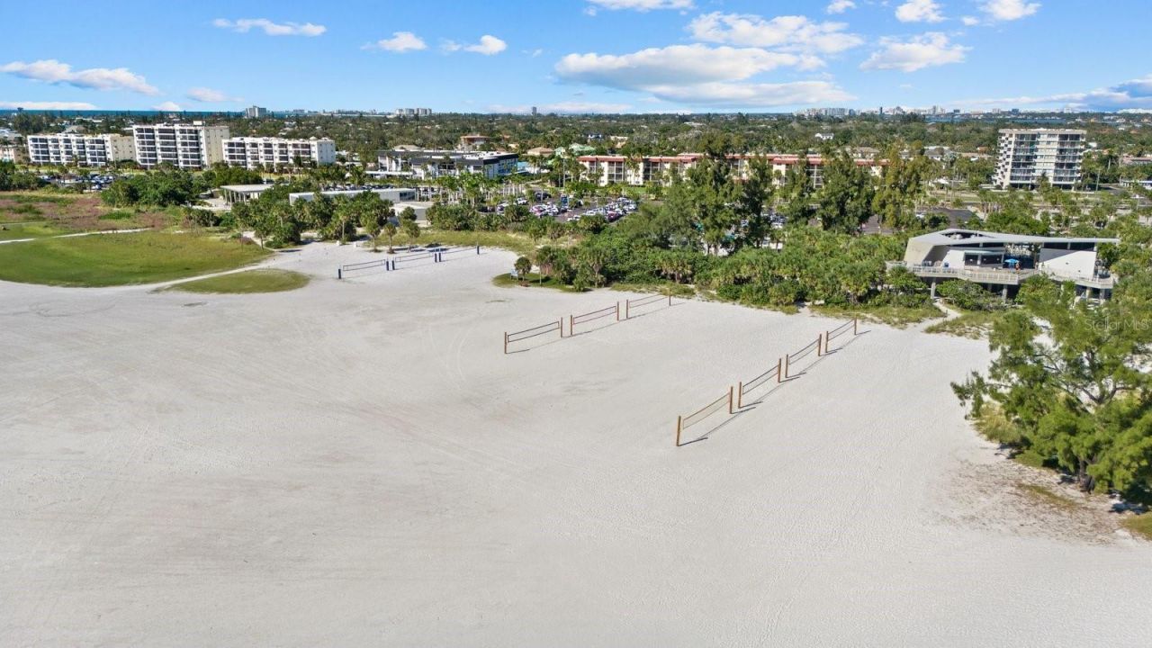 5045 Oxford Drive, Sarasota, FL 34242 Photo