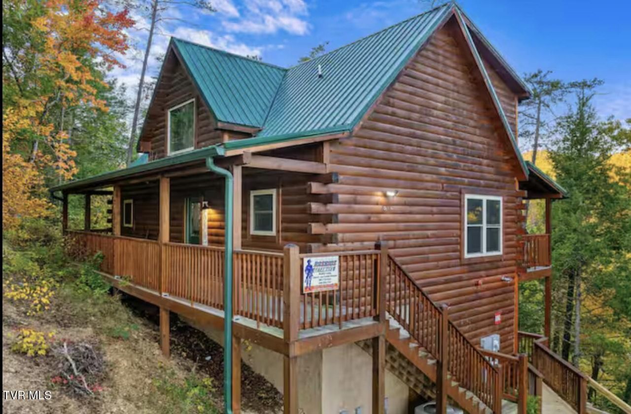 3204 Choctaw Hill Way Pigeon Forge, TN 37863