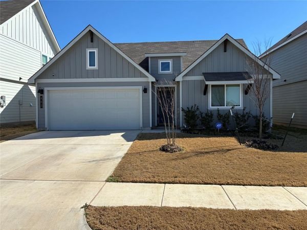 402 Perry PL, Rockdale, TX 76567