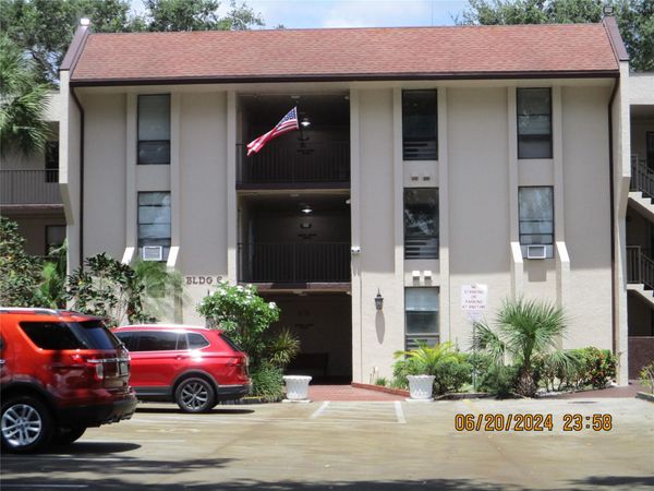 6751 N University Drive, Unit 122, Tamarac, FL 33321