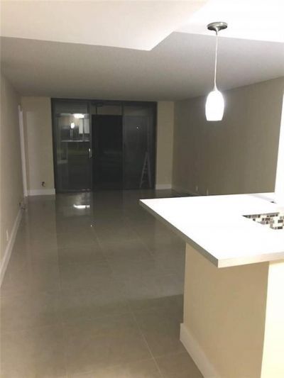 6751 N University Drive, Unit 122, Tamarac, FL 33321 Photo