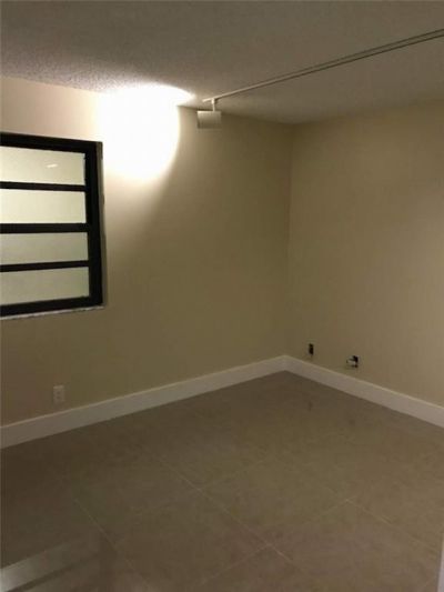 6751 N University Drive, Unit 122, Tamarac, FL 33321 Photo